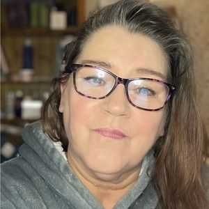 Meet your Posher, Cathy